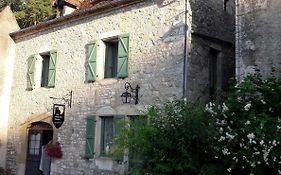 Appartements - Charme, Jardin Et Vue Imprenable En Plein Coeur De St-Cirq